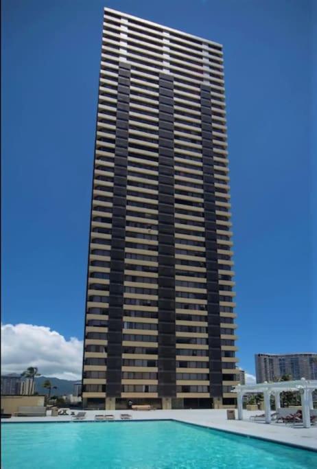 King Bed, Spacious, Legal, View Honolulu Bagian luar foto